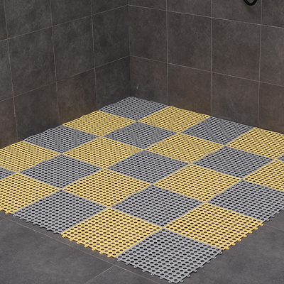 Zrównoważona mata podłogowa do łączenia antypoślizgowa mata podłogowa do toalet 30 * 30 cm
